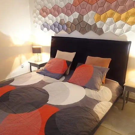Zakatek Z Ogrodkiem I Miejscem W Garazu Podziemnym Apartment