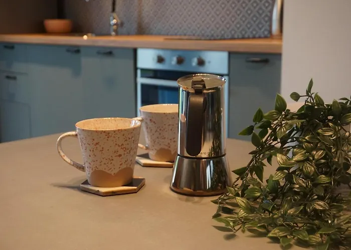 Zakatek Z Ogrodkiem I Miejscem W Garazu Podziemnym