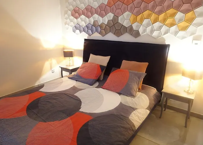 Zakatek Z Ogrodkiem I Miejscem W Garazu Podziemnym Διαμέρισμα