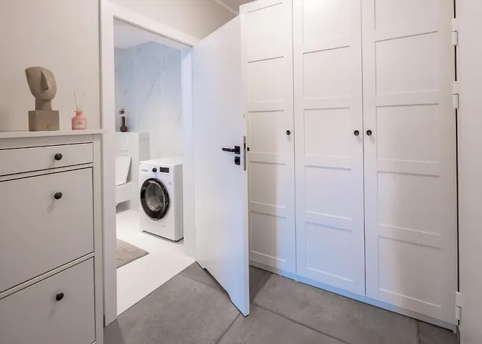 Διαμέρισμα Zakatek Z Ogrodkiem I Miejscem W Garazu Podziemnym