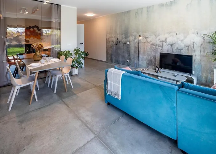 Zakatek Z Ogrodkiem I Miejscem W Garazu Podziemnym Διαμέρισμα Μπιέλσκο-Μπιάλα