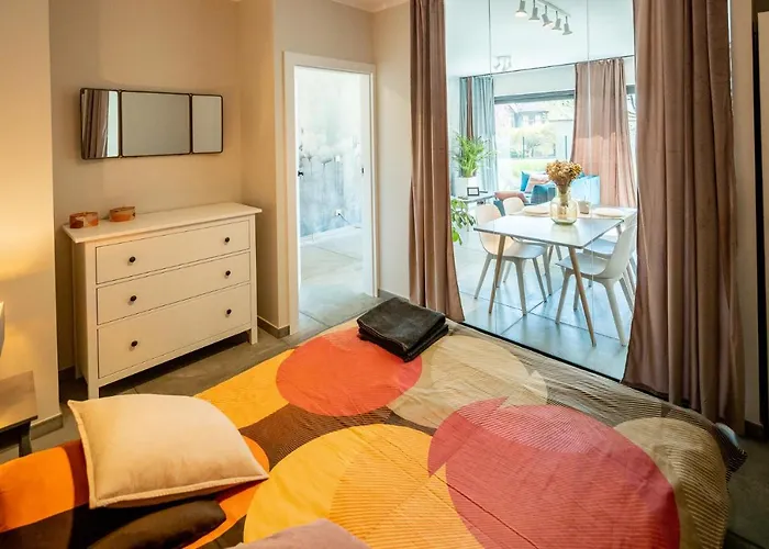 Zakatek Z Ogrodkiem I Miejscem W Garazu Podziemnym